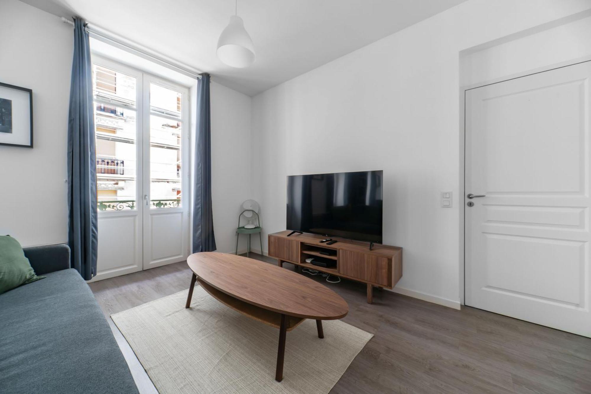 Le Brit - Grand Appartement Design, 3 Chambres, Centre Ville Виши Екстериор снимка