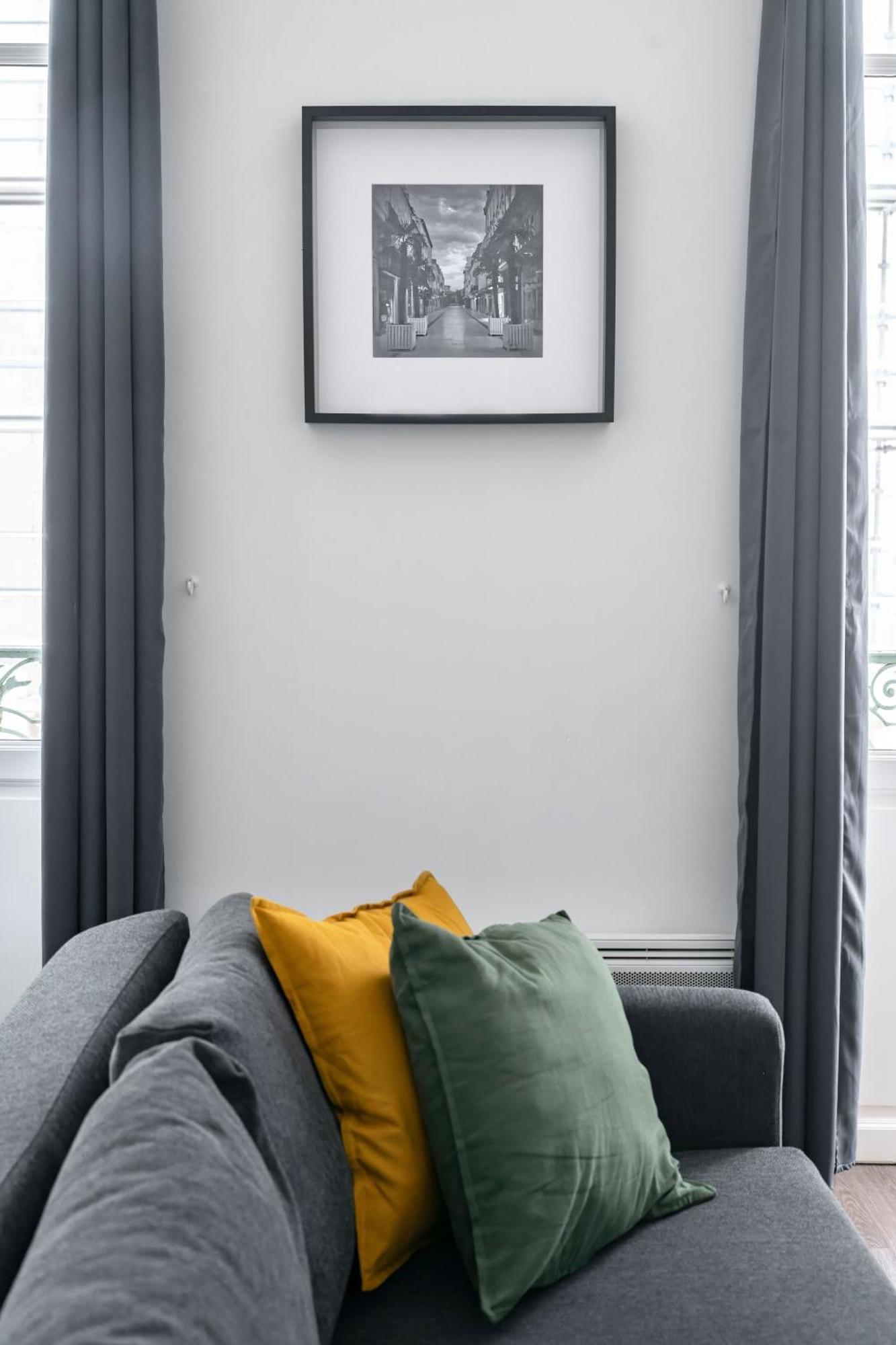 Le Brit - Grand Appartement Design, 3 Chambres, Centre Ville Виши Екстериор снимка