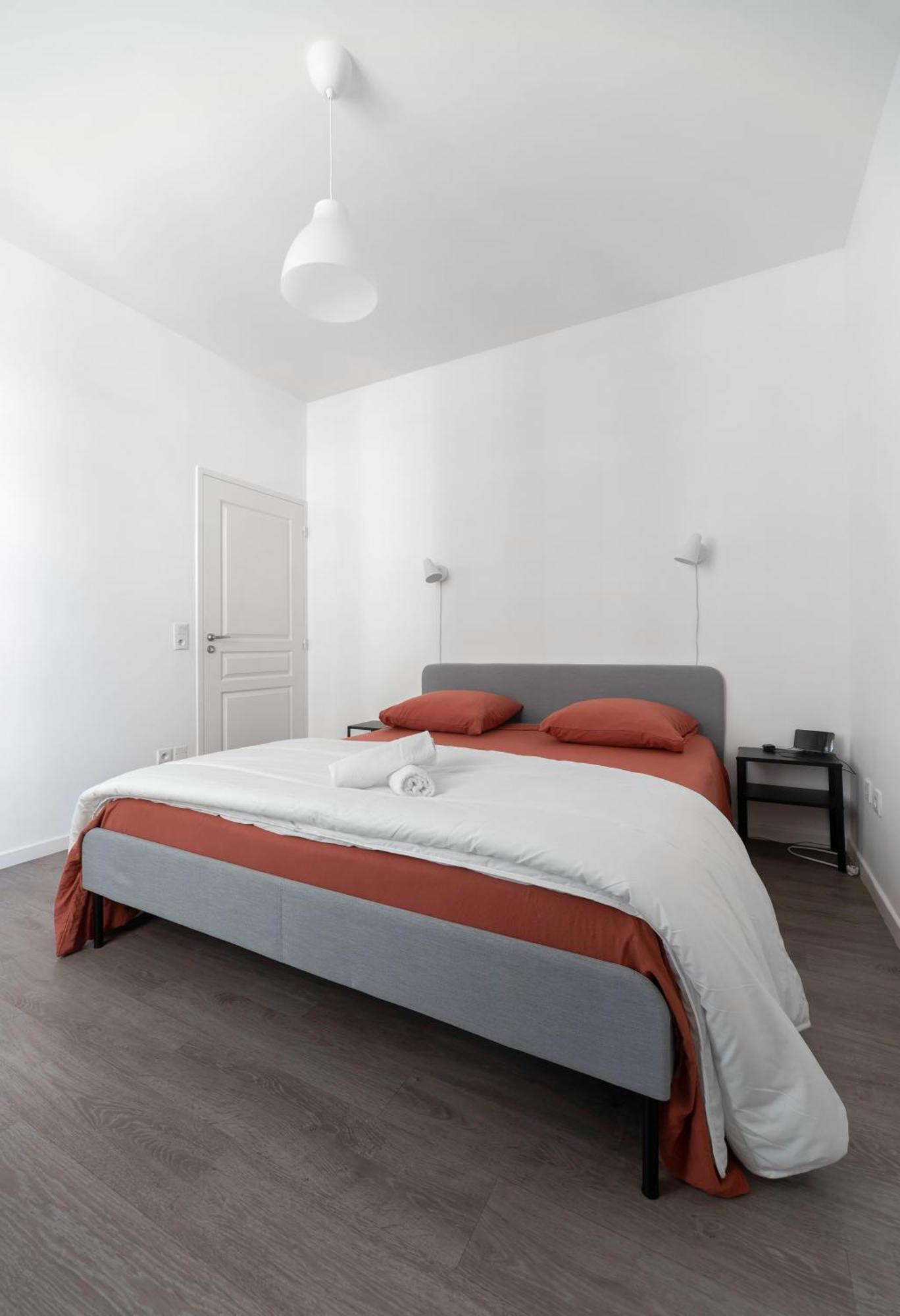 Le Brit - Grand Appartement Design, 3 Chambres, Centre Ville Виши Екстериор снимка
