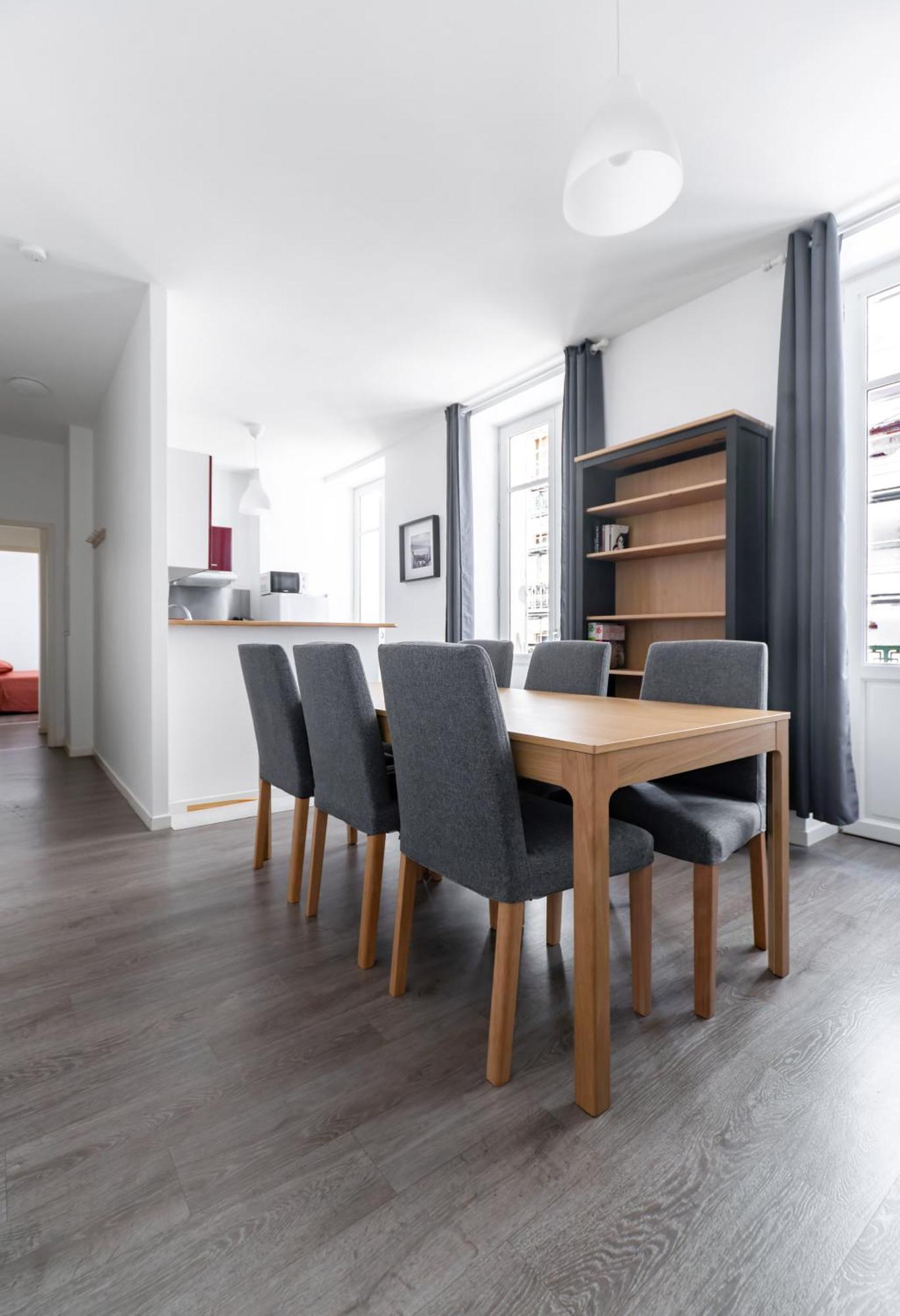 Le Brit - Grand Appartement Design, 3 Chambres, Centre Ville Виши Екстериор снимка